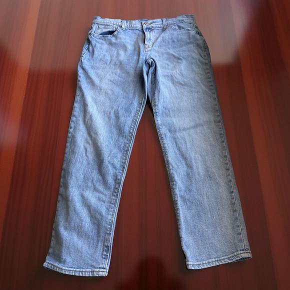 Old Navy Boyfriend Jeans | Size 12 | Light Wash | Relaxed Straight Leg - Picture 3 of 10